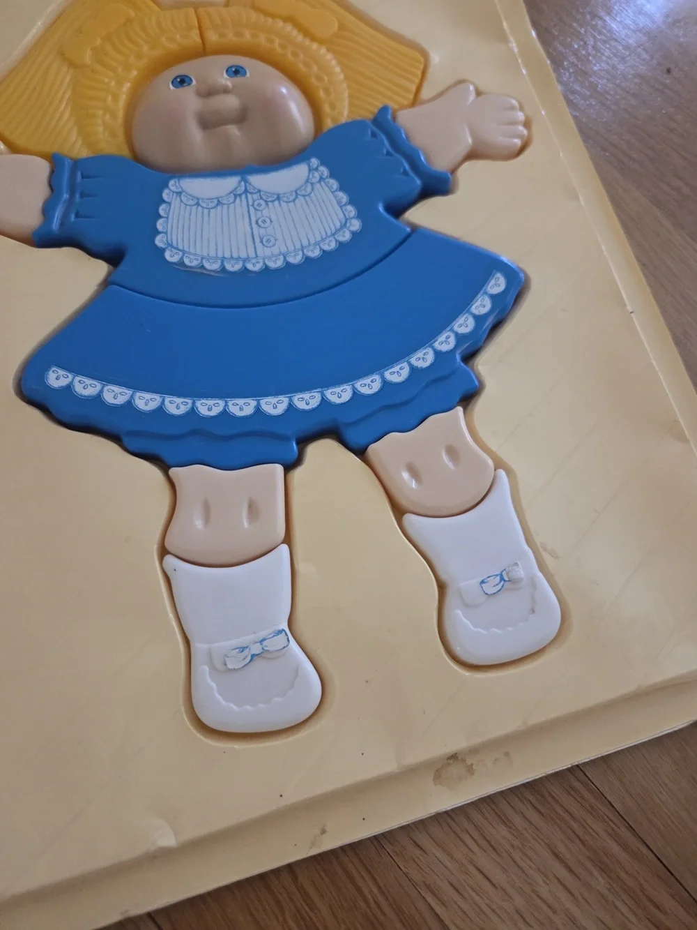 Vintage 1983 Cabbage Patch Kids 3D Plastic Tray Puzzle by ILLCO - Blonde Girl
